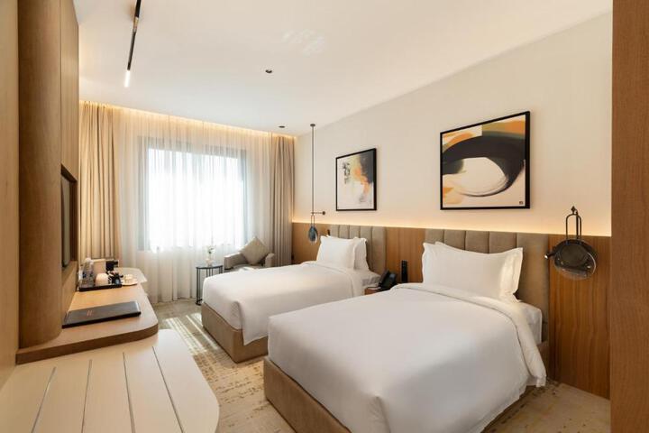 Grand Bloom Hotel