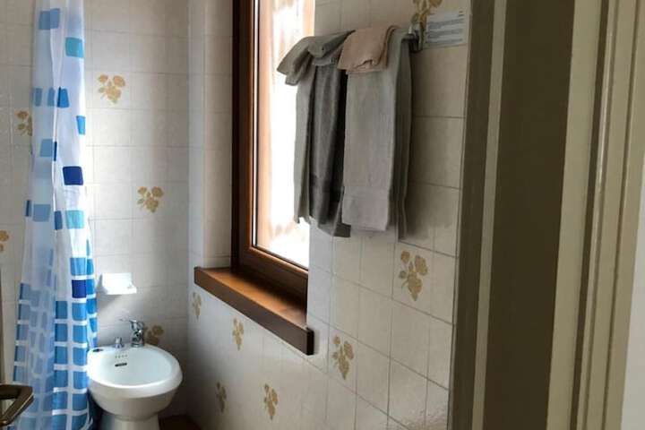Room 46 of 69
