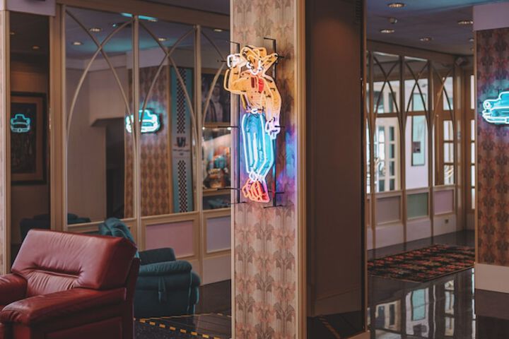 Guest Lobby