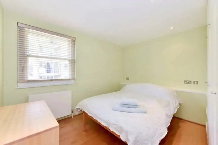 Stunning 2 Bedroom Mezzanine Loft in Portobello
