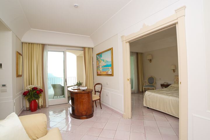 Room 30 of 52