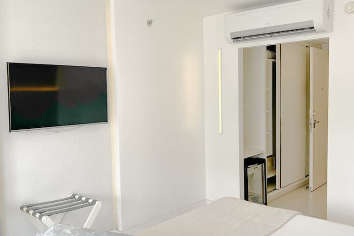 Room 17 of 79
