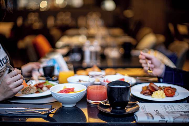 Dining 82 of 128