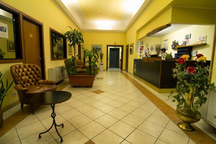 Guest Lobby