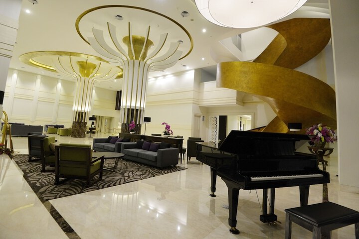 Hotel 2 of 53