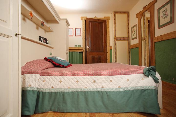Room 16 of 41