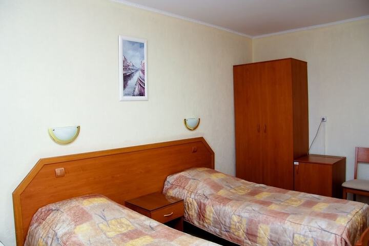 Room 19 of 74