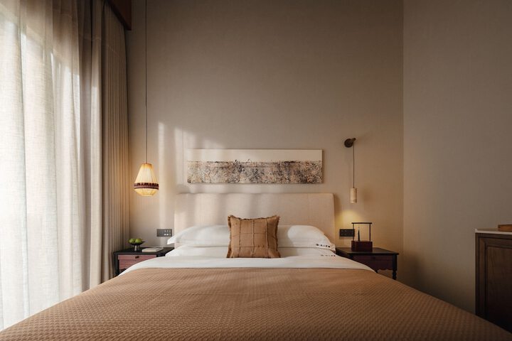 Room 17 of 55