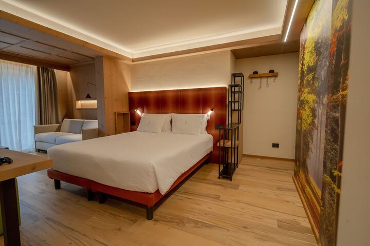 Room 33 of 75