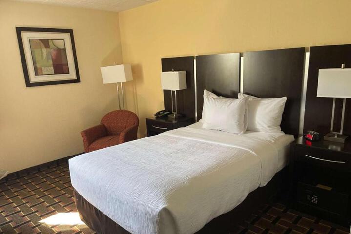 1 Double Bed (5 of 14)