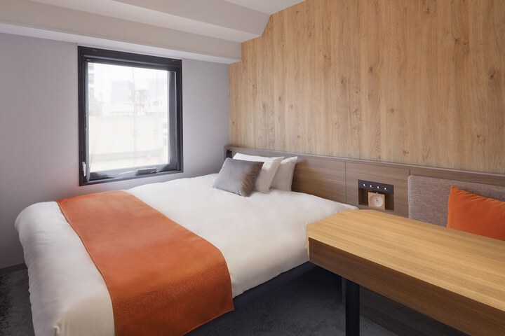 Room 10 of 39