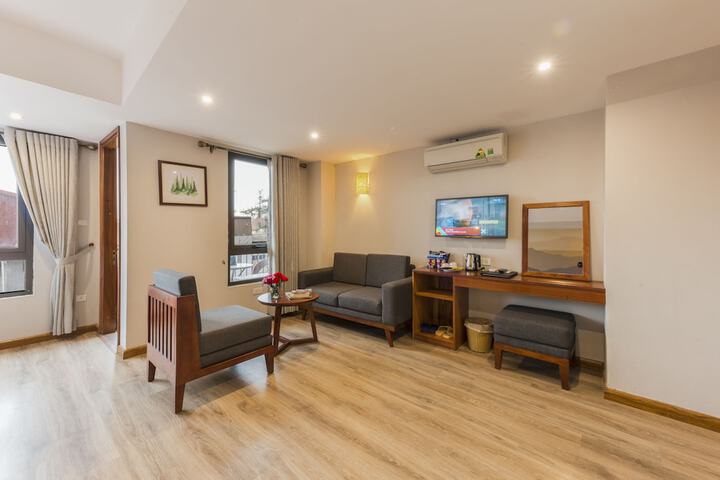 Room 25 of 65