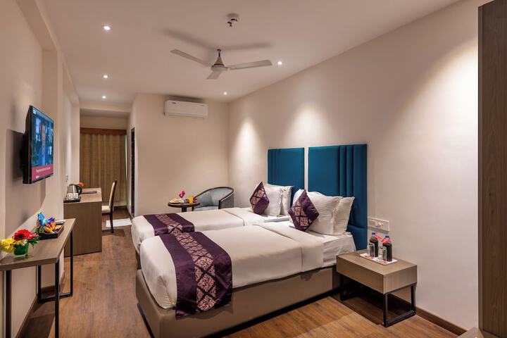 Room 6 of 20