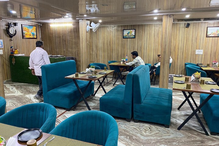 Dining 22 of 27