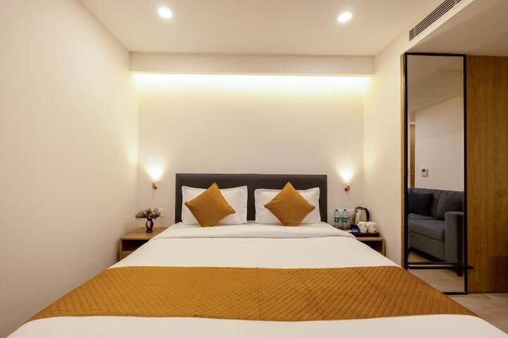 Room 8 of 29
