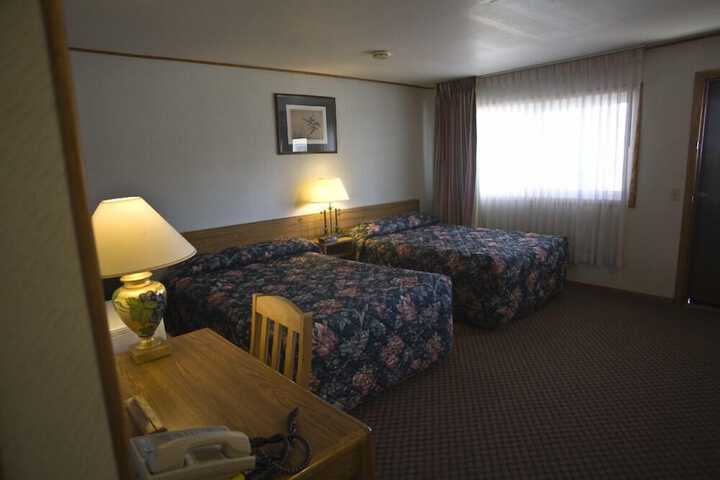 Room 8 of 25