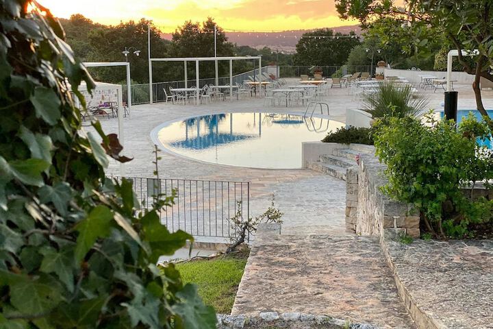 Hotel with Pool
