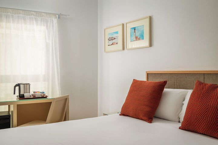 Room 10 of 53