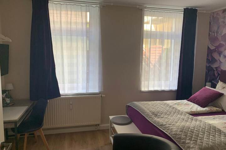 Room 15 of 35