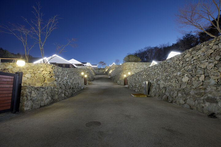 Exterior of JK Shim
