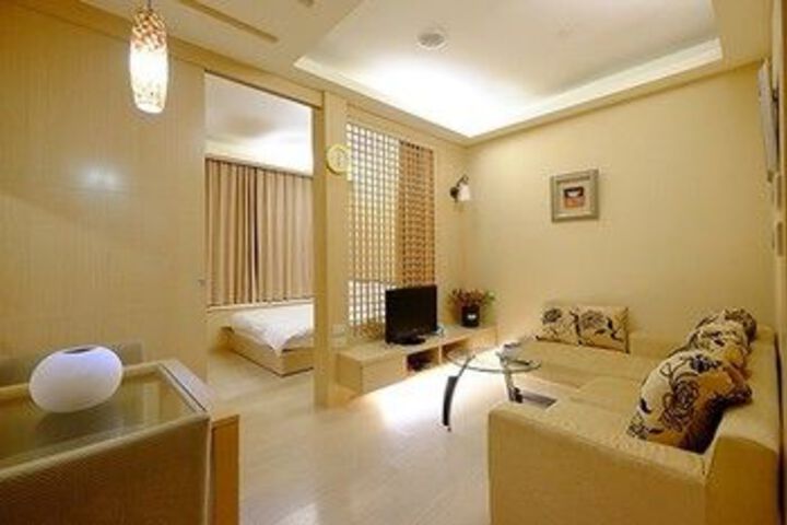 Room 14 of 14