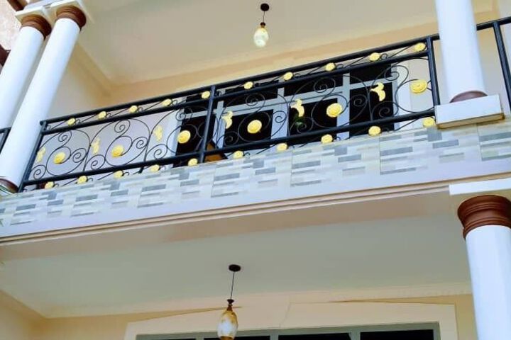 Hotel 7 of 51