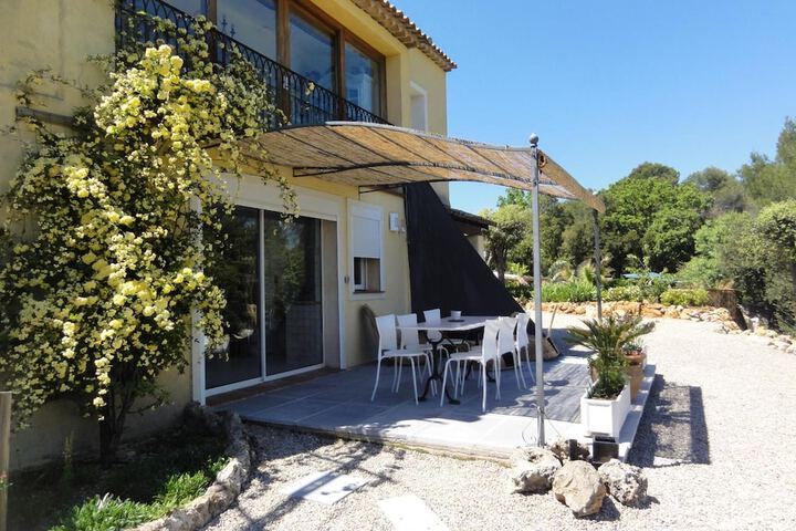 Terrace/Patio 3 of 32