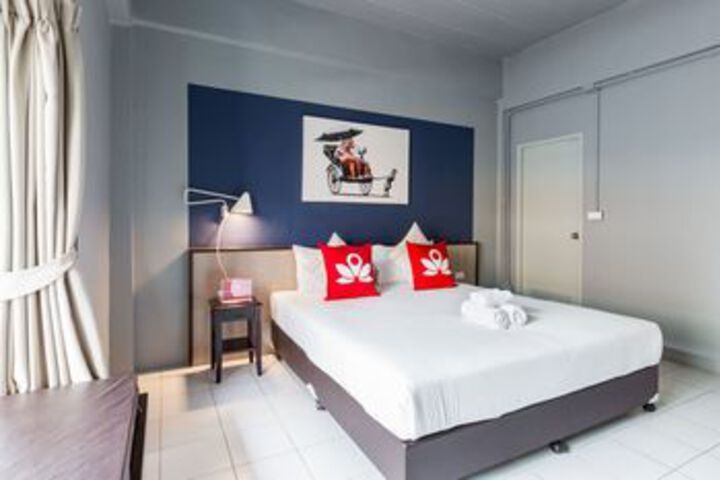 Room 15 of 22