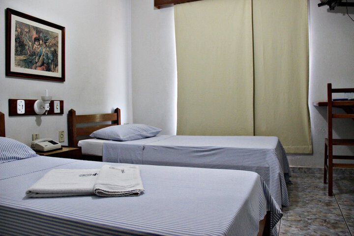Room 2 of 9