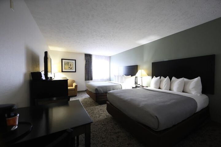 Room 9 of 30