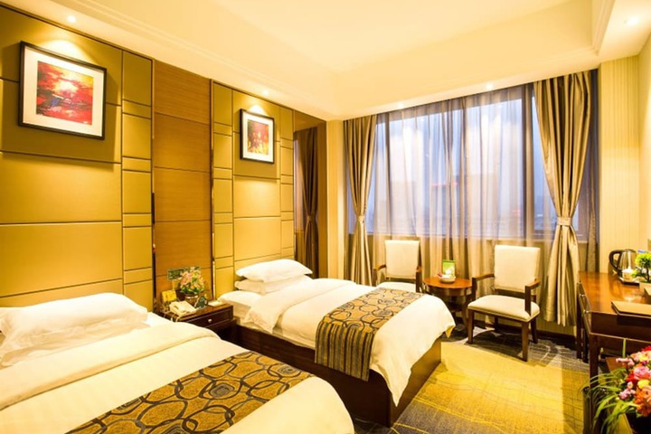 Room 8 of 54