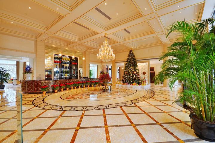 Lobby Photos