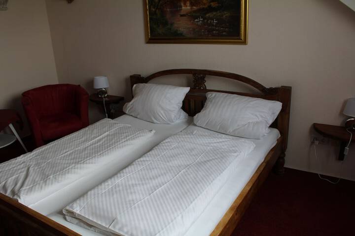 Room 21 of 68