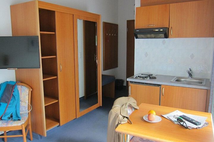 Room 20 of 77