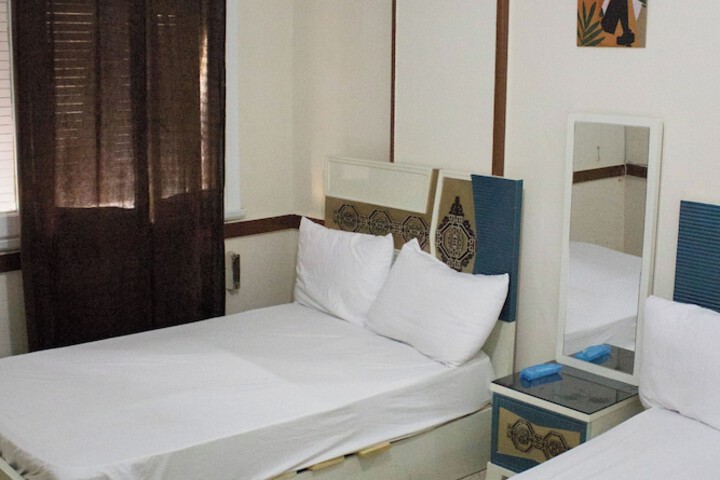 Room 18 of 37