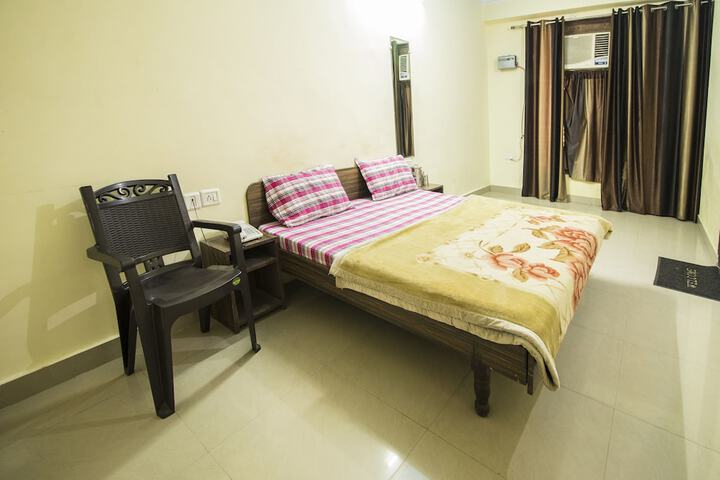 Room 6 of 39