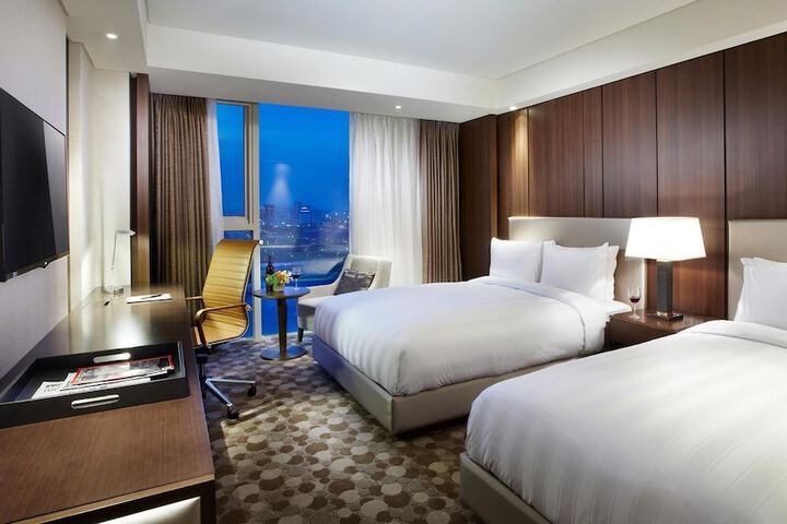 Room 21 of 57