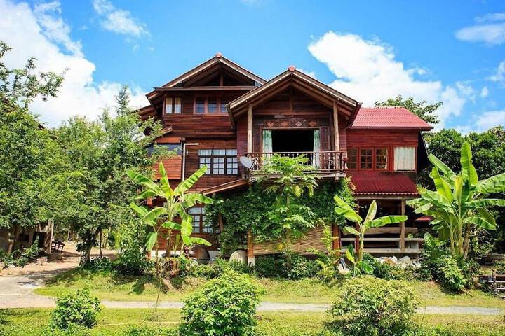 Thanyarat Resort and Organic Farm