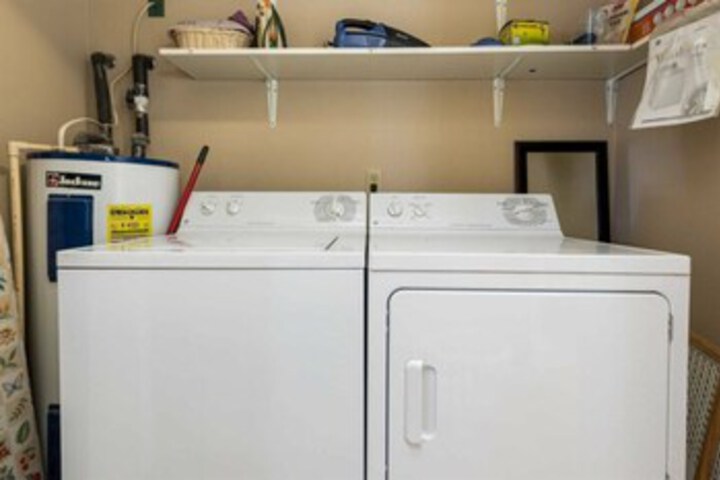 Laundry 23 of 49