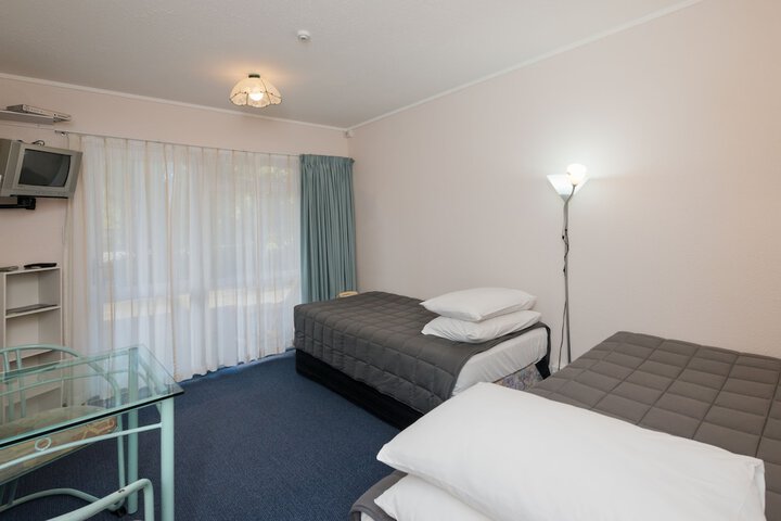 Room 22 of 107
