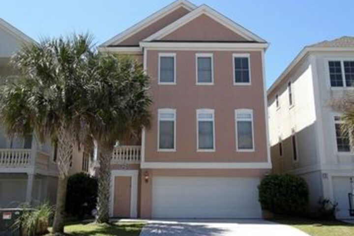 Photo of 31 Crabline Court Singleton Beach 5 Br home by RedAwning