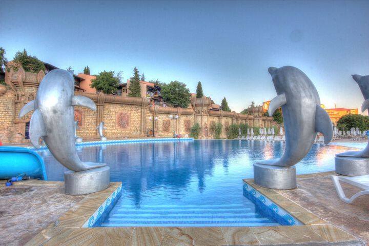 Pool 66 of 124
