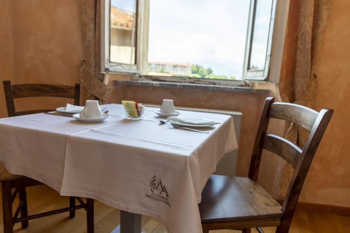 Breakfast/Coffee Service 12 of 18