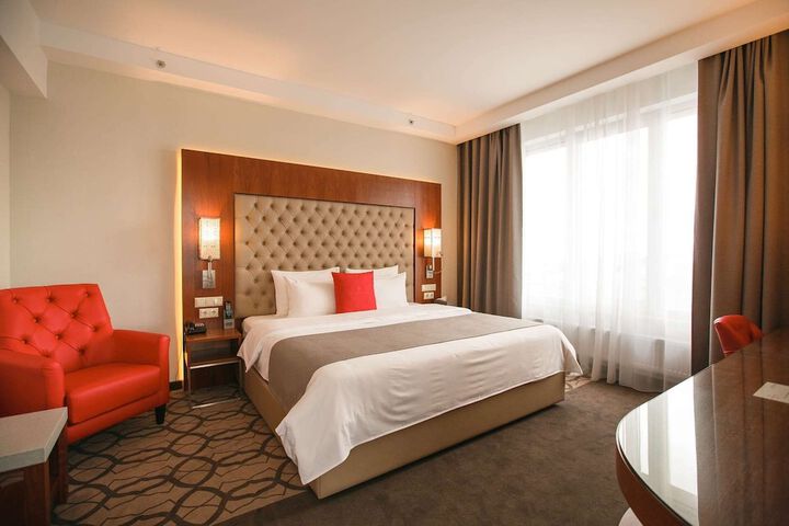 Room 16 of 60