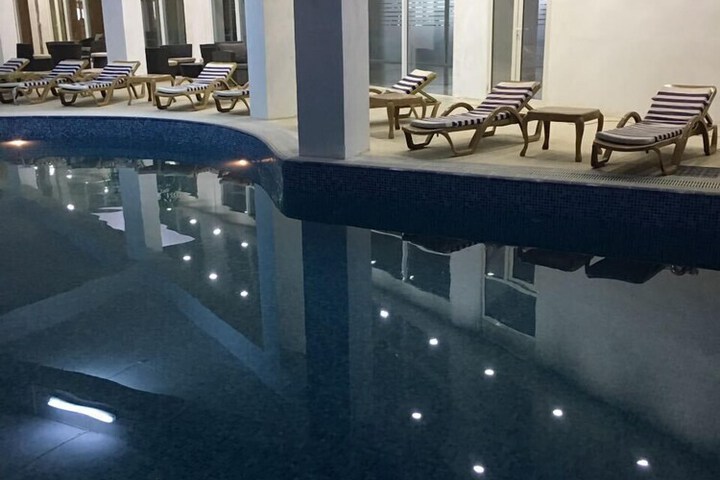 Pool 24 of 45