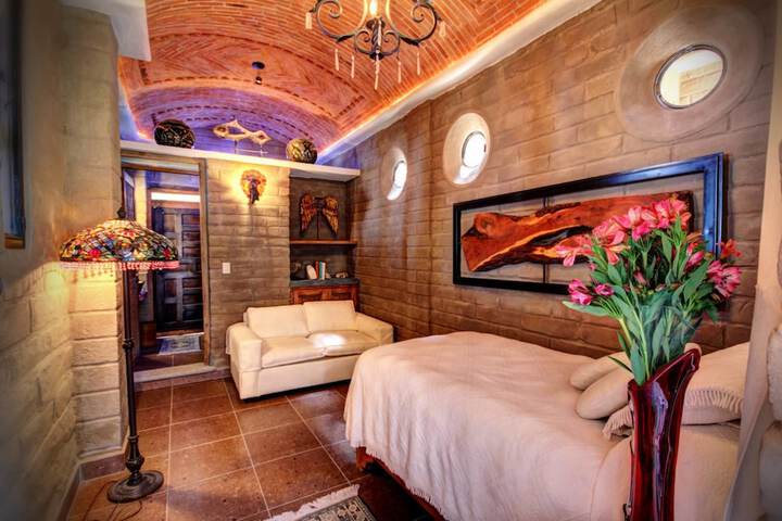 Room 2 of 22