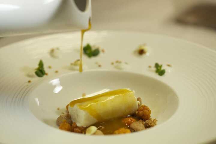 Dining 23 of 42