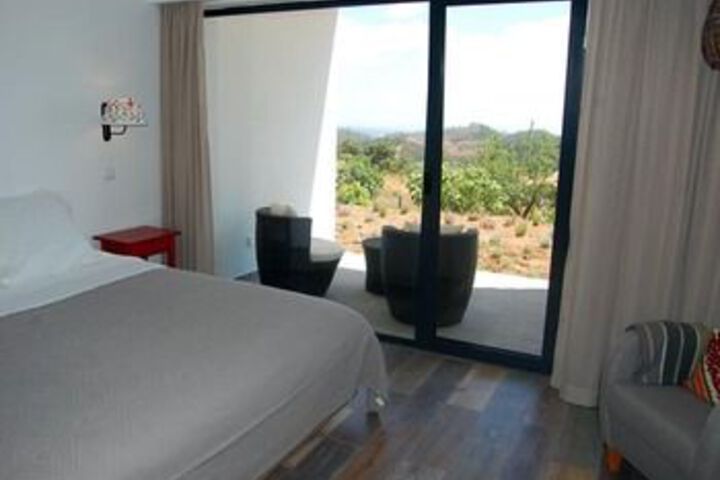 Room 8 of 31