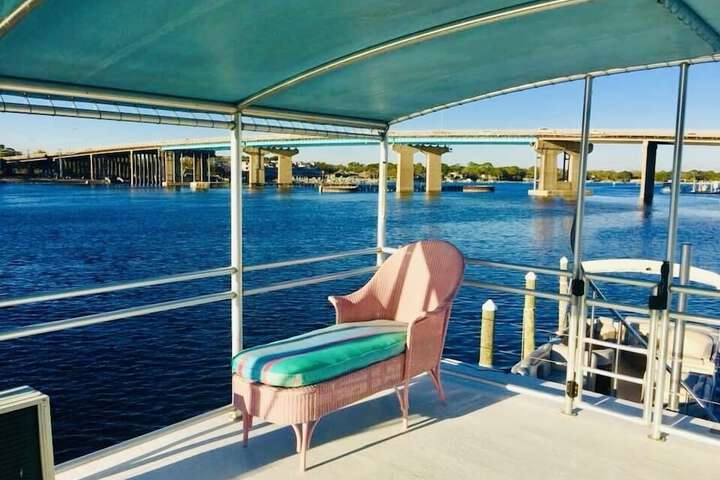 Island Houseboat in Fort Walton Beach, FL