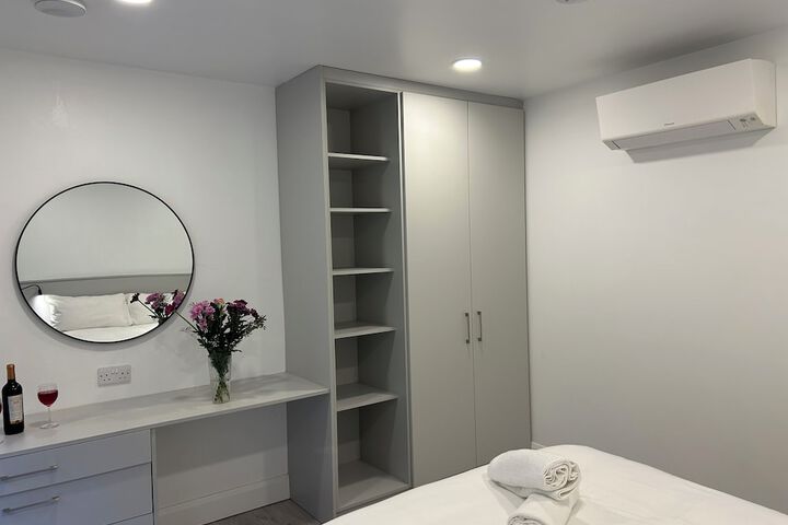 Room 68 of 219